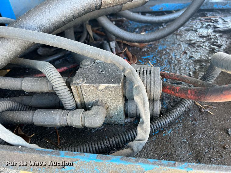 image for item EI0664 1999 Genie S-80 boom lift