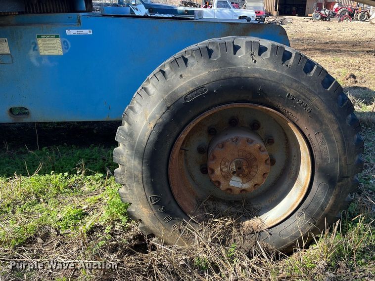 image for item EI0664 1999 Genie S-80 boom lift