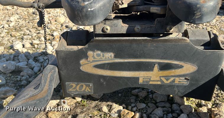 image for item EI0673 Curt 20k fifth wheel hitch