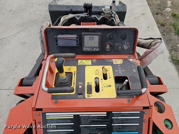 image for item EI3556 2017 Ditch Witch SK1550 compact utility loader