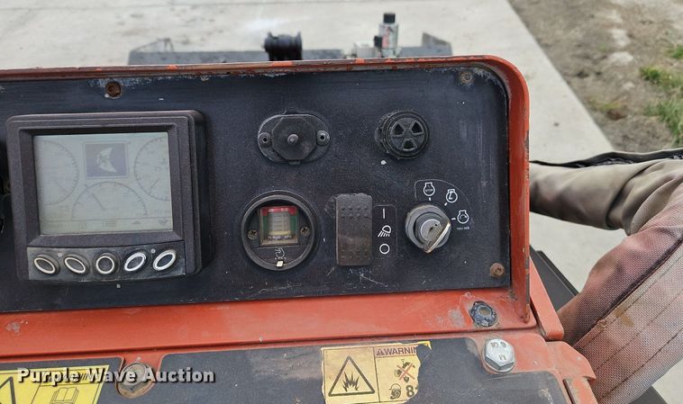 image for item EI3556 2017 Ditch Witch SK1550 compact utility loader