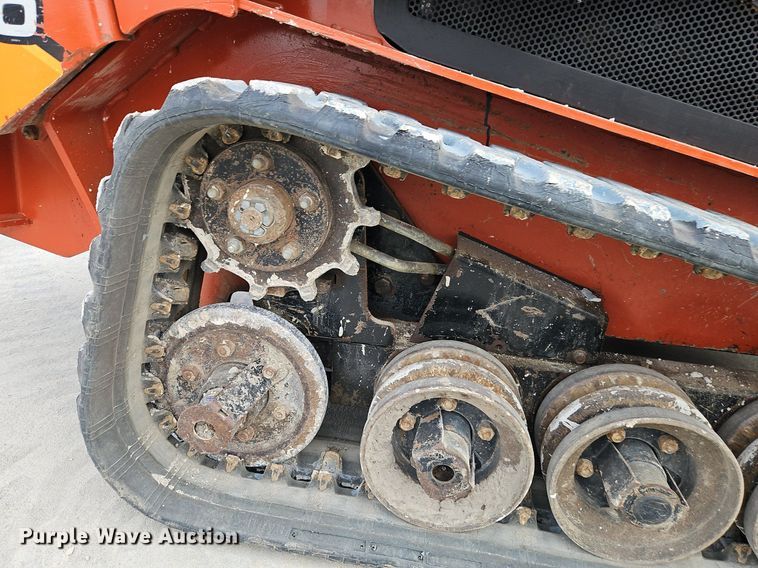 image for item EI3556 2017 Ditch Witch SK1550 compact utility loader