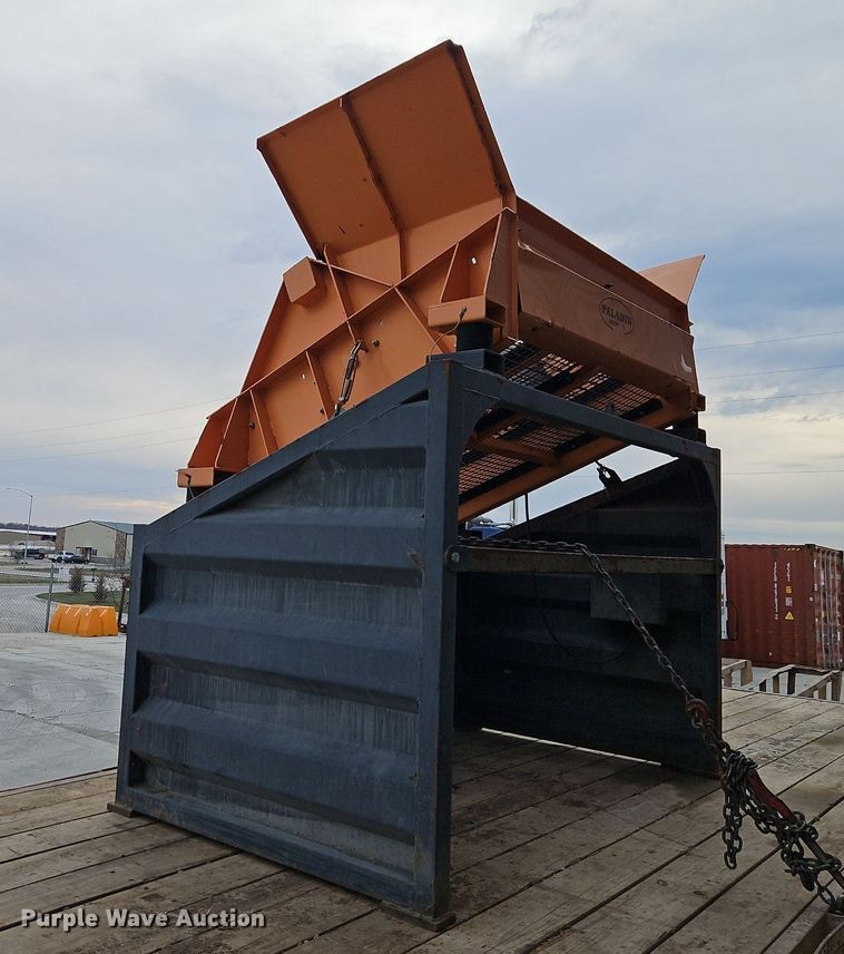 image for item EI3557 Paladin Industrial  vibratory screen