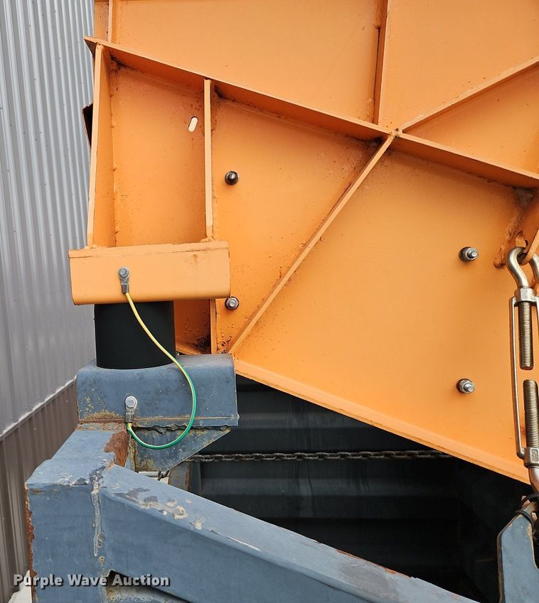 image for item EI3557 Paladin Industrial  vibratory screen