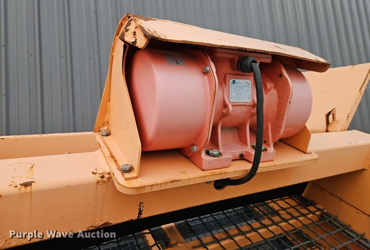 image for item EI3557 Paladin Industrial  vibratory screen