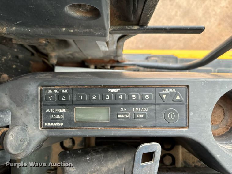 image for item EJ0198 2018 Komatsu  PC170LC-11 excavator