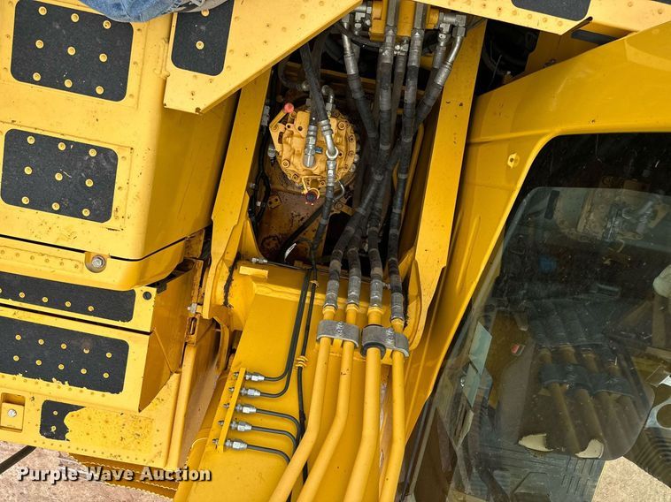 image for item EJ0198 2018 Komatsu  PC170LC-11 excavator