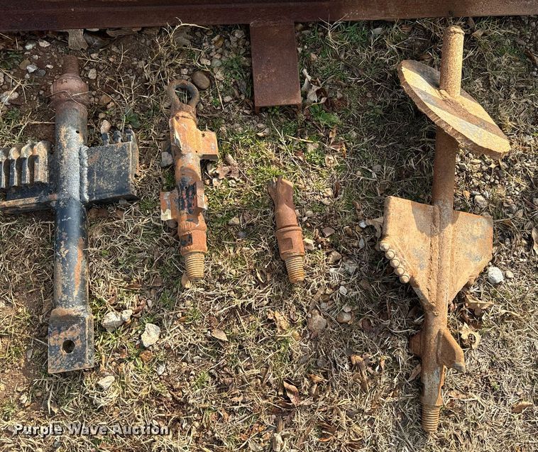 image for item EJ0199 Ditch Witch 140 Earth Auger boring unit 