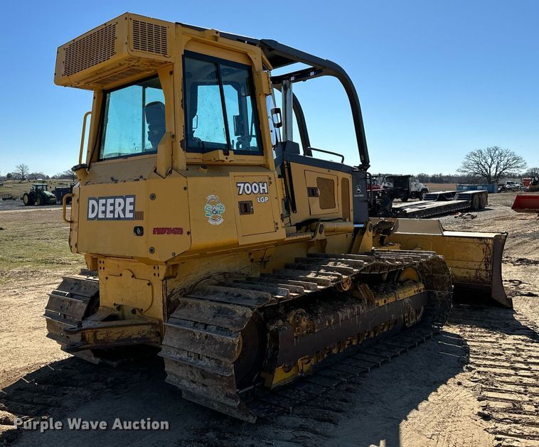 image for item EJ0259 2003 John Deere 700H LGP dozer