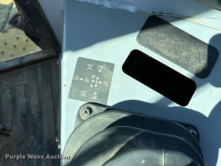 image for item EJ0259 2003 John Deere 700H LGP dozer