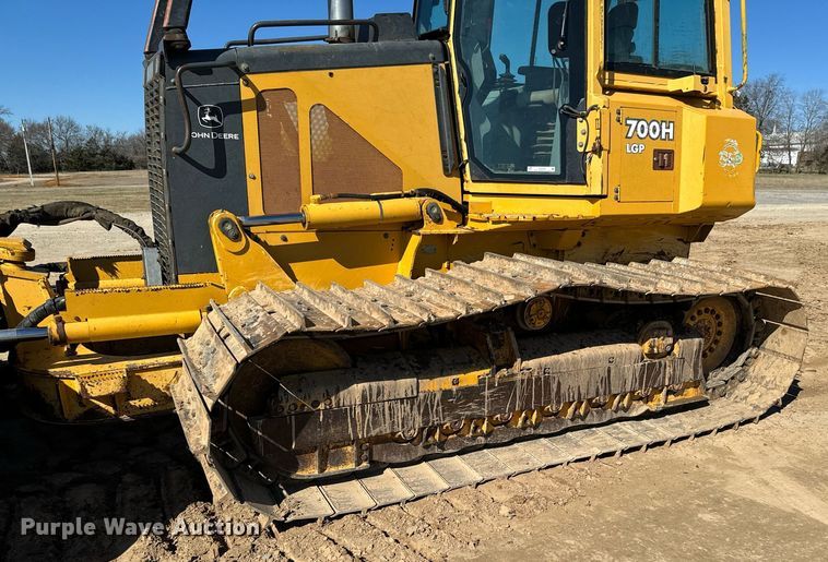 image for item EJ0259 2003 John Deere 700H LGP dozer