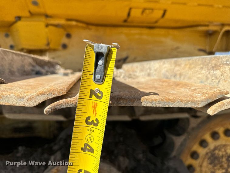 image for item EJ0259 2003 John Deere 700H LGP dozer