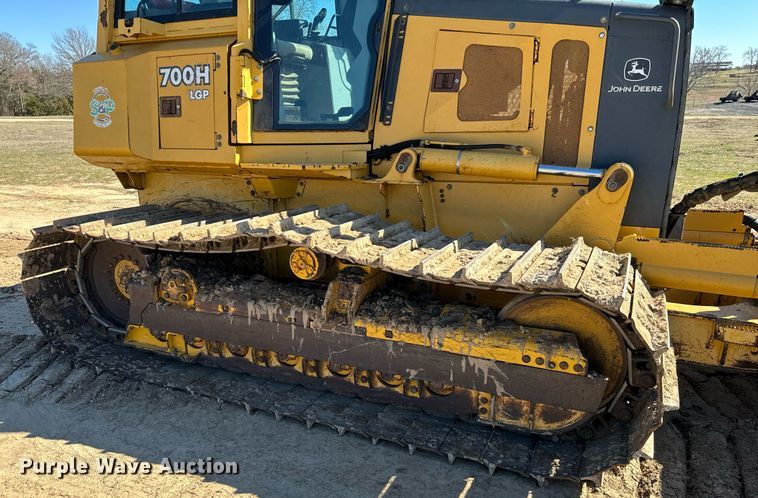 image for item EJ0259 2003 John Deere 700H LGP dozer