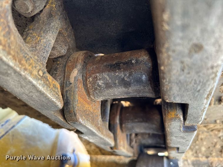 image for item EJ0259 2003 John Deere 700H LGP dozer