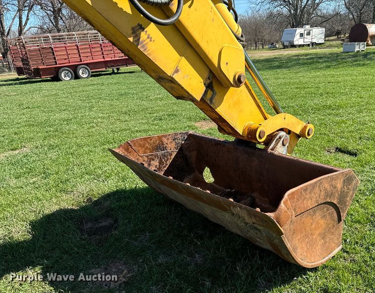 image for item EJ0262 2000 Badger 1085D wheeled excavator