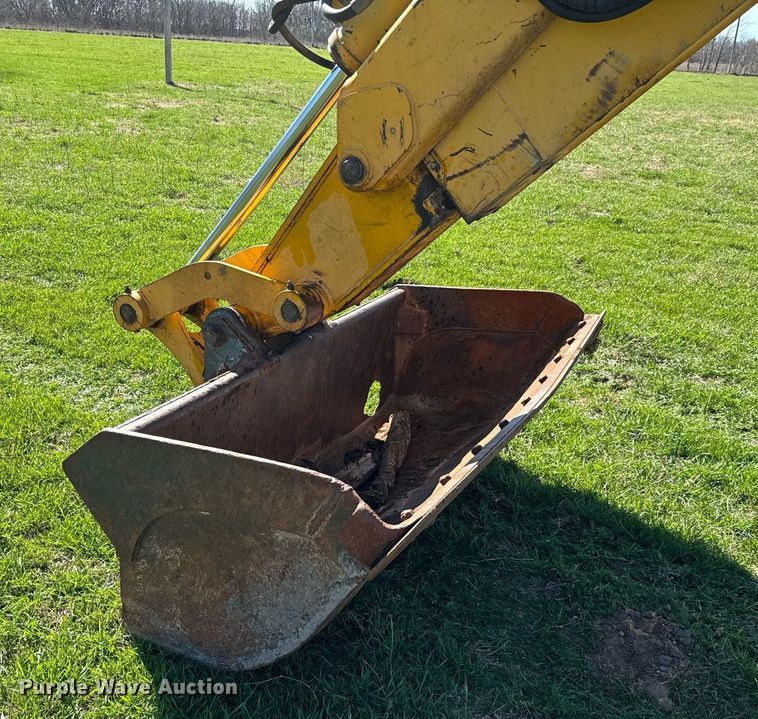 image for item EJ0262 2000 Badger 1085D wheeled excavator