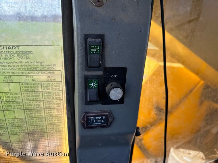 image for item EJ0262 2000 Badger 1085D wheeled excavator