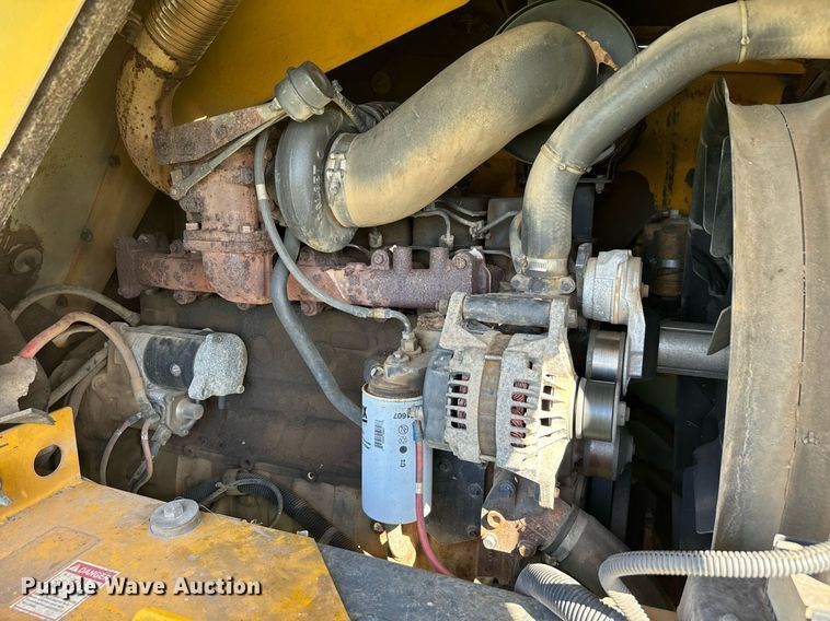 image for item EJ0262 2000 Badger 1085D wheeled excavator