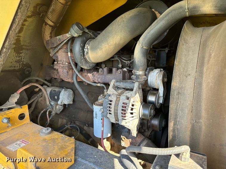 image for item EJ0262 2000 Badger 1085D wheeled excavator