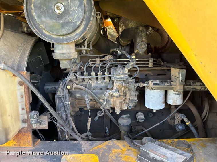 image for item EJ0262 2000 Badger 1085D wheeled excavator