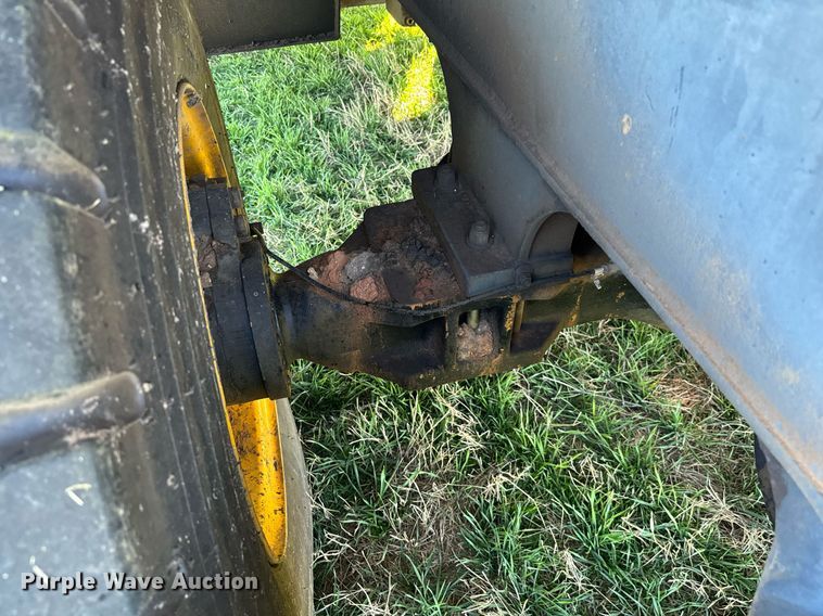 image for item EJ0262 2000 Badger 1085D wheeled excavator