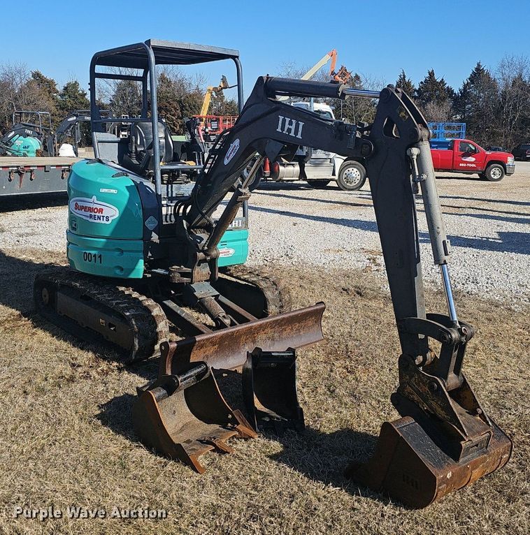 image for item EJ5902 IHI 25V4-F mini excavator