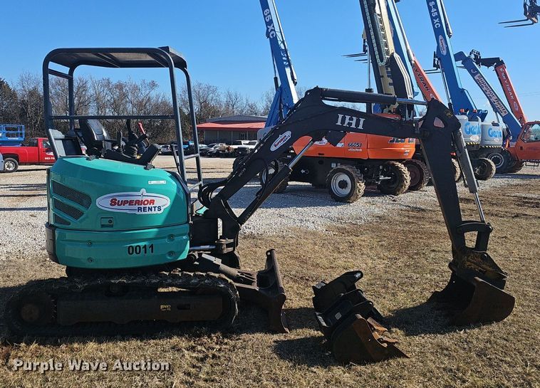 image for item EJ5902 IHI 25V4-F mini excavator