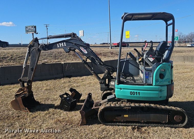 image for item EJ5902 IHI 25V4-F mini excavator