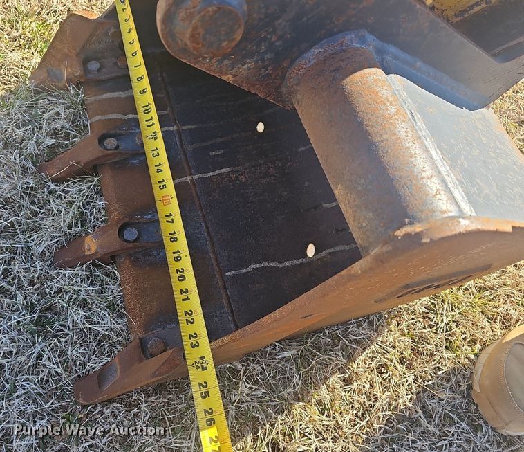 image for item EJ5902 IHI 25V4-F mini excavator