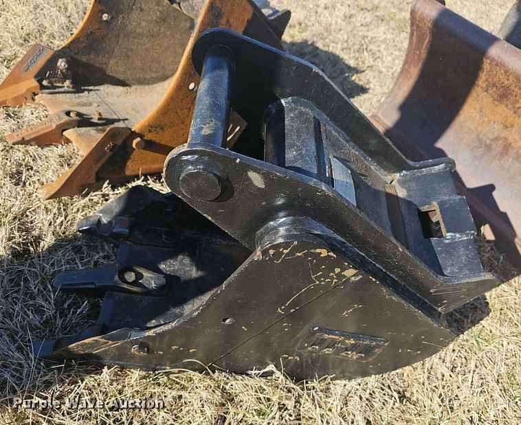 image for item EJ5902 IHI 25V4-F mini excavator