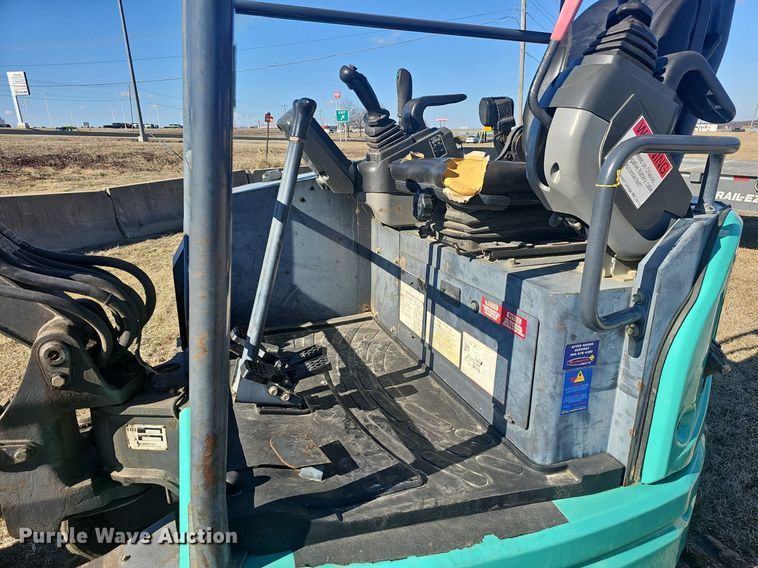 image for item EJ5902 IHI 25V4-F mini excavator