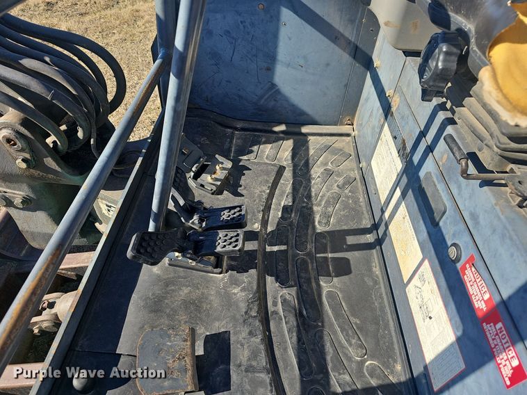 image for item EJ5902 IHI 25V4-F mini excavator