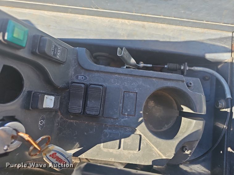 image for item EJ5902 IHI 25V4-F mini excavator