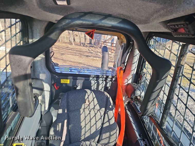 image for item EJ5903 2023 John Deere 324G skid steer loader