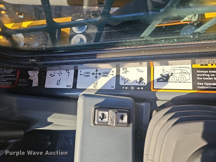 image for item EJ5903 2023 John Deere 324G skid steer loader