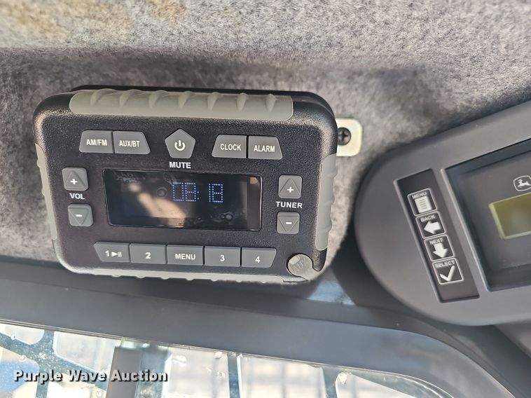 image for item EJ5903 2023 John Deere 324G skid steer loader