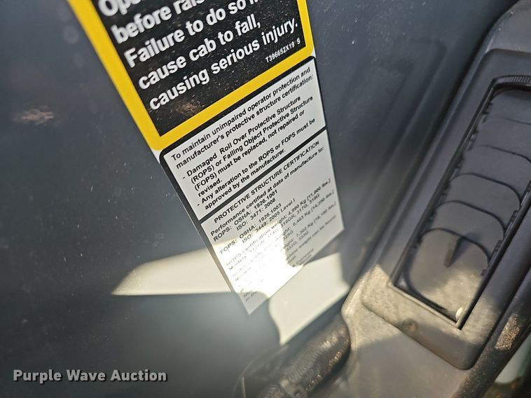 image for item EJ5903 2023 John Deere 324G skid steer loader