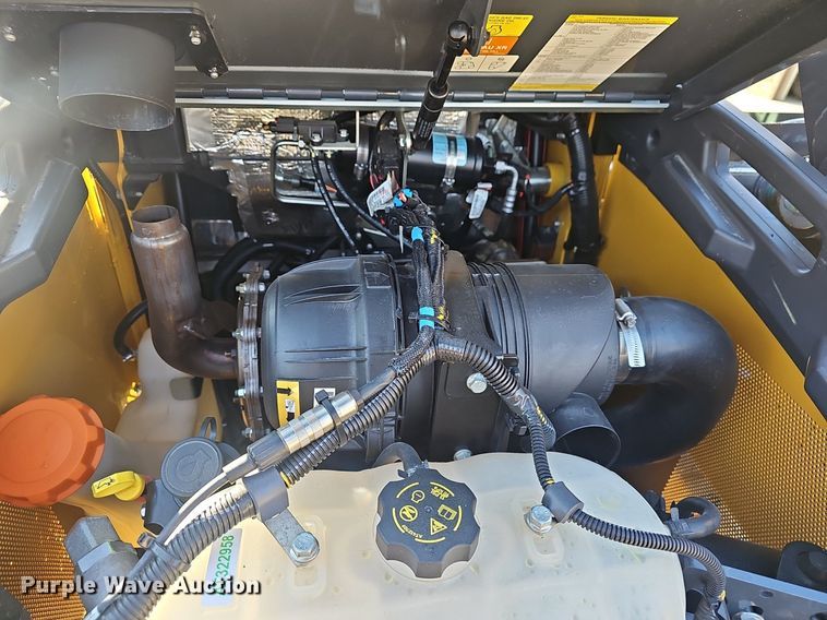 image for item EJ5903 2023 John Deere 324G skid steer loader