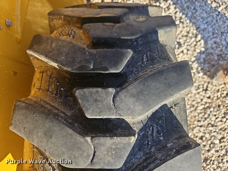 image for item EJ5903 2023 John Deere 324G skid steer loader