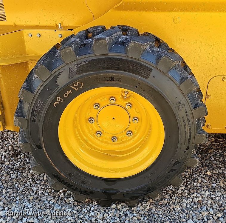 image for item EJ5903 2023 John Deere 324G skid steer loader