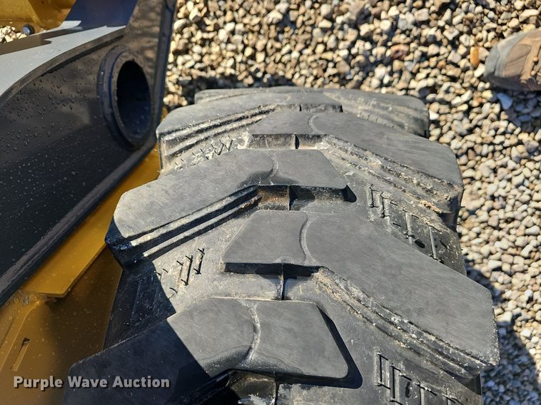 image for item EJ5903 2023 John Deere 324G skid steer loader