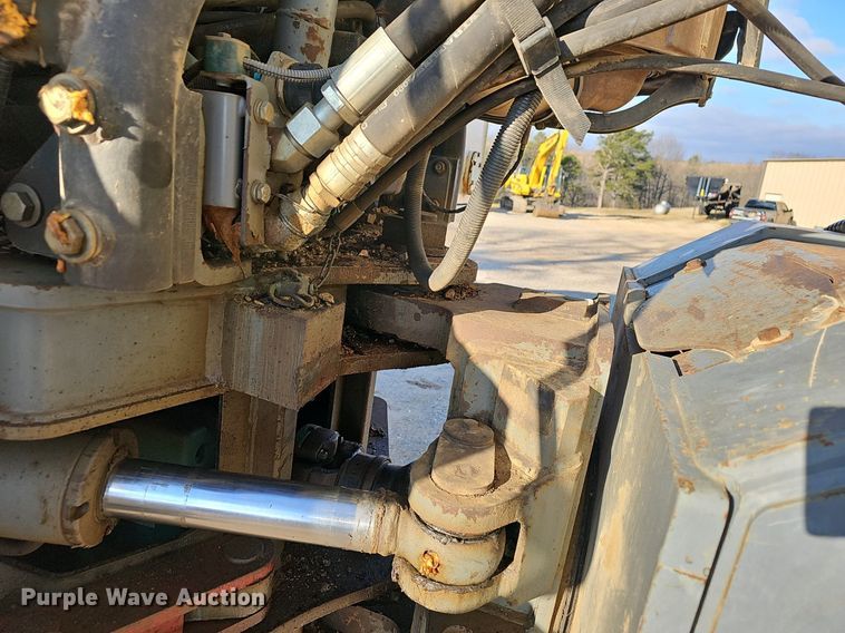 image for item EJ5927 2013 Terex TA300 haul truck