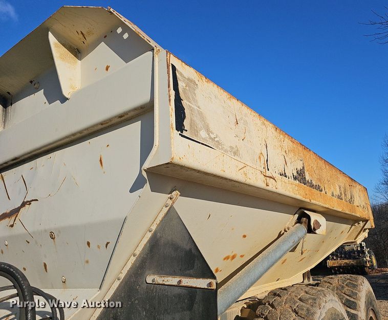 image for item EJ5927 2013 Terex TA300 haul truck