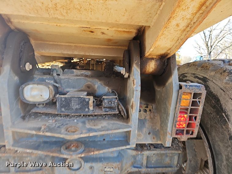 image for item EJ5927 2013 Terex TA300 haul truck