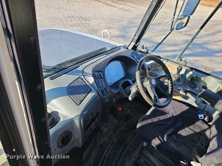 image for item EJ5927 2013 Terex TA300 haul truck