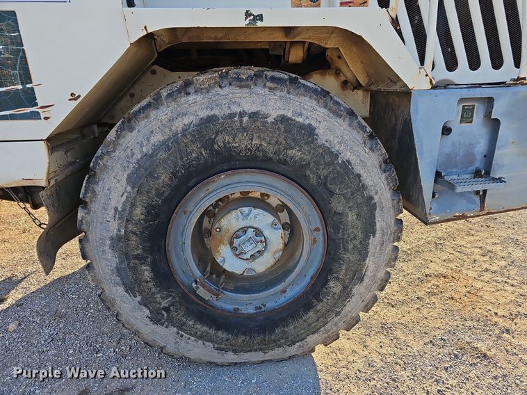 image for item EJ5927 2013 Terex TA300 haul truck