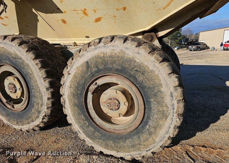 image for item EJ5927 2013 Terex TA300 haul truck
