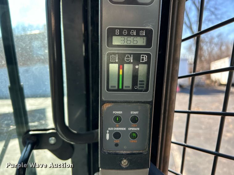 image for item EK4008 2012 Case TV380 tracked skid steer loader