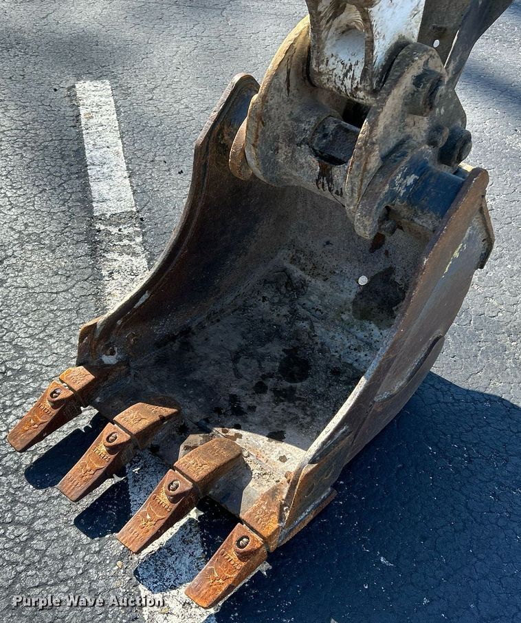 image for item EK4009 2017 Bobcat E35i mini excavator