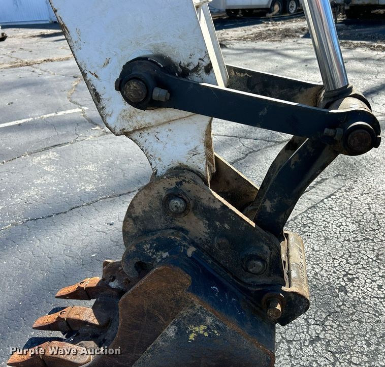 image for item EK4009 2017 Bobcat E35i mini excavator